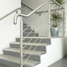 5 important factors to consider when specifying balustrades in schools