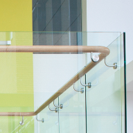 Handrails and balustrades: Crystal™
